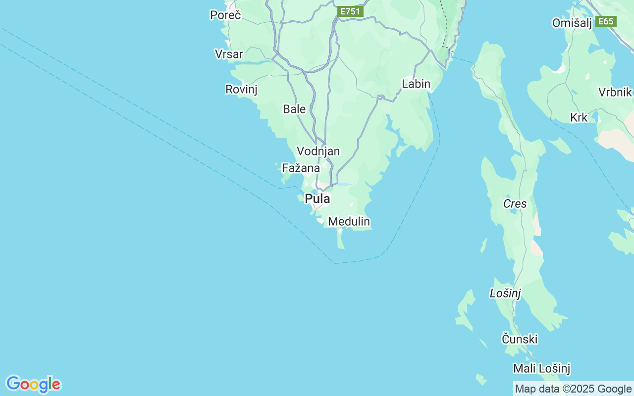 Plats för Katamaran: Pula, Kroatien