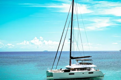 Hire Catamaran Lagoon 560 Saint-Jean-Cap-Ferrat