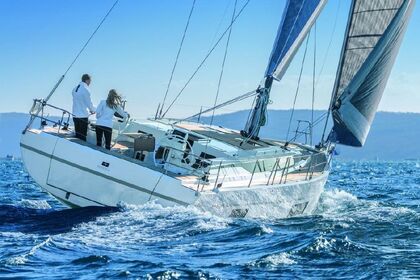 Hire Sailboat Bavaria Yachtbau Bavaria C45 - 4 cab. Trogir