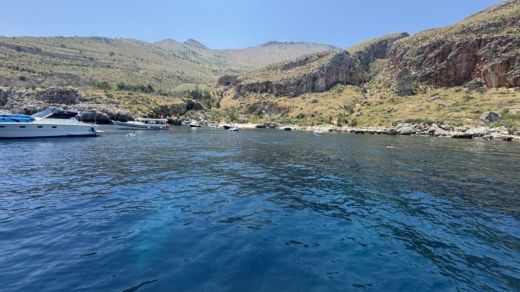 Castellammare del Golfo Motorboat Cranchi Zaffiro 34 alt tag text