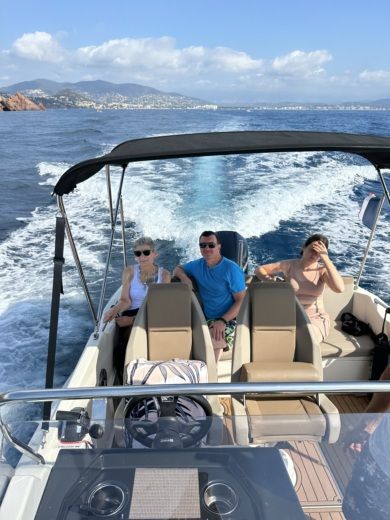 Mandelieu-la-Napoule Motorboat Quicksilver Activ 755 Sundeck alt tag text