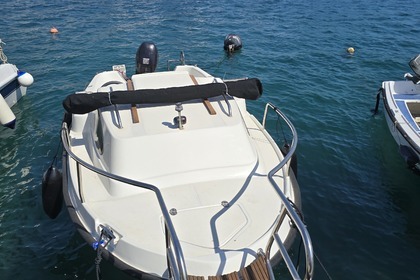 Charter Motorboat Speed Boat Milna