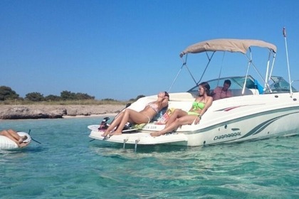 Location Bateau à moteur Chaparral 230 SSI Ibiza Magna