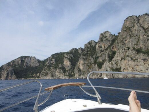 Сорренто Motorboat Ranieri Shadow 24 alt tag text