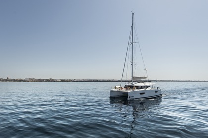 Location Catamaran Fountaine Pajot Astréa 42 Castellammare del Golfo