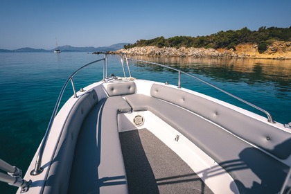 Ενοικίαση Σκάφος χωρίς δίπλωμα  Nireas 5m Πάλαιρος