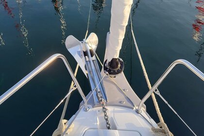 Hire Sailboat Bénéteau Oceanis 34.1 First line - 3 cab. Šimuni