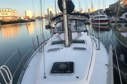 Location Voilier Beneteau Oceanis 343 Les Sables-d'Olonne