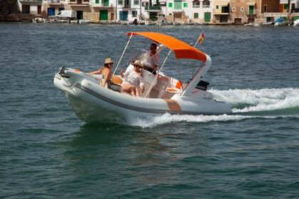 Miete Motorboot Bat Bat 680 Indian Portocolom