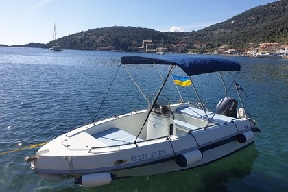 Charter Boat without licence  Karel 500v - Lefkafa Island Lefkada