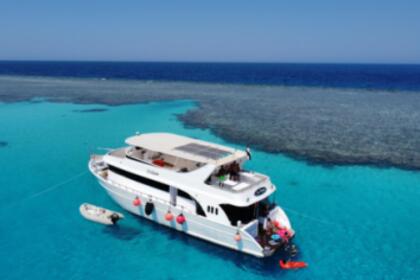 Hire Motor yacht Lavignia Cruise Hurghada