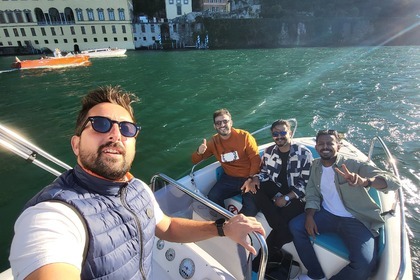 Rental Motorboat Escursione 1 ora lago di Como Marino atom Como