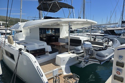 Rental Catamaran Lagoon-Bénéteau Lagoon 50 Trogir