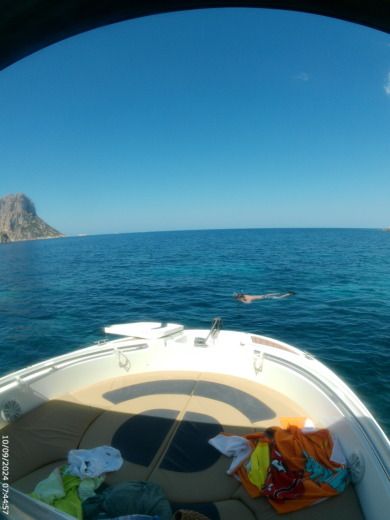 Ibiza Motorboat Femis Aqua  Sport alt tag text