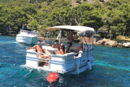 Charter Boat without licence  Smoker Craft Inc Sunshaser 7516 CRS Port de Pollença