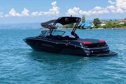 Location Bateau à moteur Mastercraft XT22T Lausanne