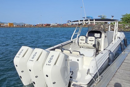 Charter Motorboat Wellcraft Scarab Fort-de-France