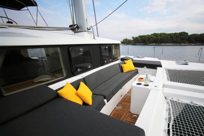 Noleggio Catamarano Lagoon Lagoon 45 Cascais
