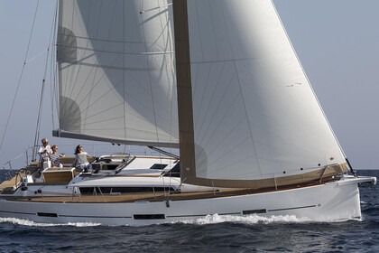 Charter Sailboat Dufour Yachts Dufour 460 GL - 5 cab. Zaton