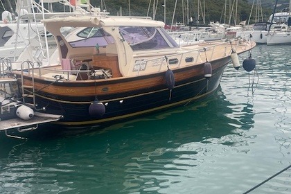 Noleggio Barca a motore Fratelli Aprea 36 Semicabinato Hardtop Monte Argentario