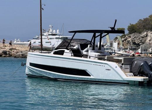 Athene Motorboat Salpa Avantgarde 35 alt tag text