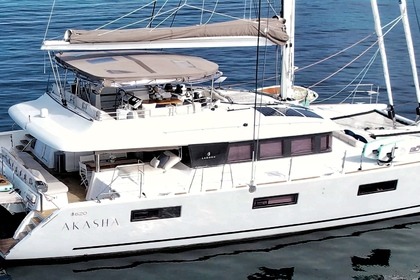 Hire Catamaran Lagoon Lagoon 620 Essence Nassau