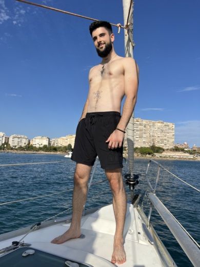 Alicante Sailboat Beneteau Océanis 393 alt tag text