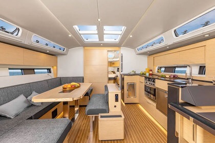 Charter Sailboat Hanse 460 Cogolin