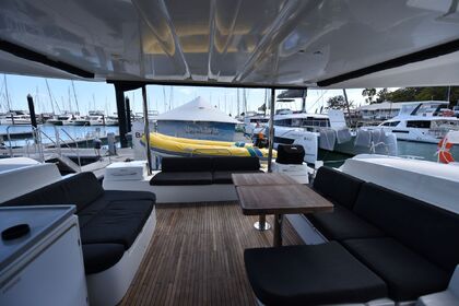 Location Catamaran Rorbertson & Caine Leopard 46 with A/C Whitsunday Island