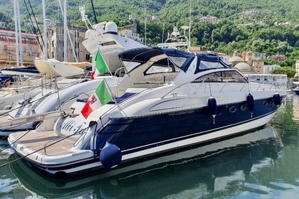 Noleggio Yacht Princess V55 Castellammare di Stabia