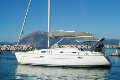 Charter Sailboat Beneteau Oceanis 331 Lefkada