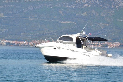 Noleggio Barca a motore Instar Reful Elegance 30 Spalato