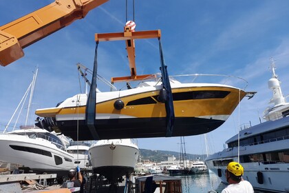 Miete Motorboot Jeanneau Cap Camarat 9.0 wa Genua