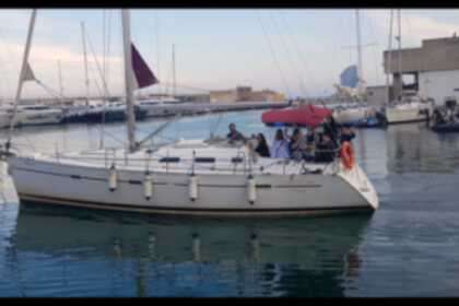 Hire Sailboat Beneteau Oceanis 393 Barcelona