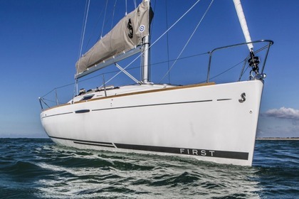 Charter Sailboat BENETEAU First 25 S Arzon
