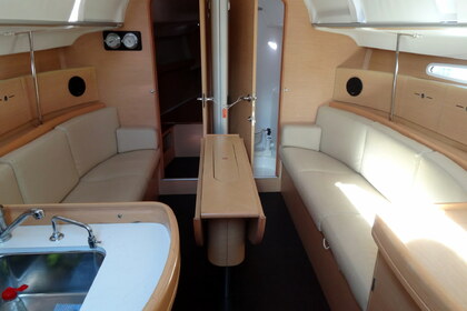 Hire Sailboat BENETEAU FIRST 40.7 Hamble-le-Rice