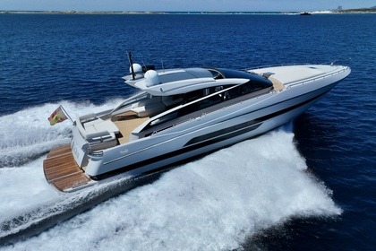 Miete Motoryacht Baia Italia 70 Ibiza