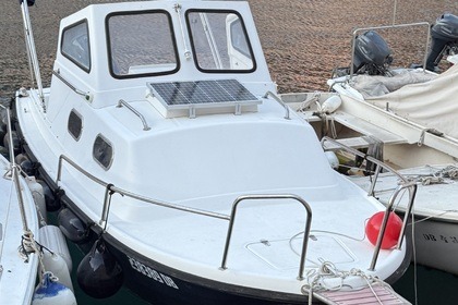 Чартер лодки без лицензии  The Ultimate Luxury private cabin boat 40hp 6meters 40hp Дубровник