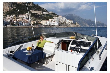 Noleggio Barca a motore Tornado - Roma Tornado 38 classic flush deck Amalfi