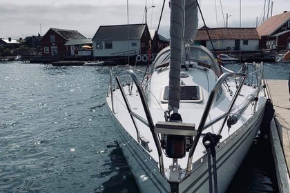 Hyra båt Segelbåt Mani Mani 36 Göteborg