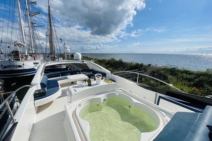 Verhuur Motorboot Ladenstein 2100 Lelystad