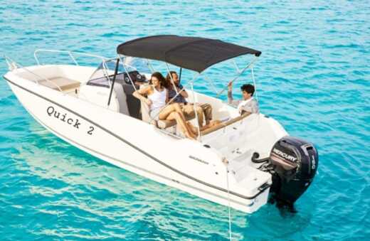 Motorboat Quicksilver 675 Plano del barco