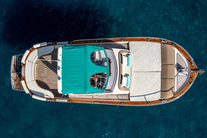 Noleggio Barca a motore JERANTO 28 Sorrento