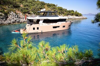 Rental Motor yacht Custom built trawler with capacity of 8 people 2024 Fethiye