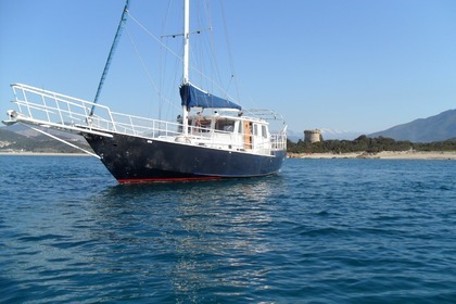 Rental Sailboat Bruce Roberts Yacht Design Sloop 53 pieds Ajaccio
