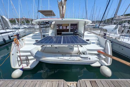 Verhuur Catamaran Lagoon Lagoon 400 S2 - 4 + 2 cab. Pula