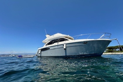 Hire Motor yacht Meridian 341 Sedan Mandelieu-La Napoule