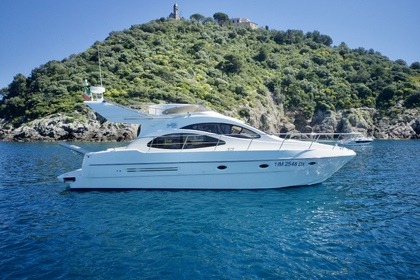 Verhuur Motorboot Azimut Azimut 42 fly Loano