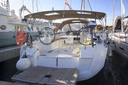 Alquiler Velero JEANNEAU SUN ODYSSEY 519 Las Galletas