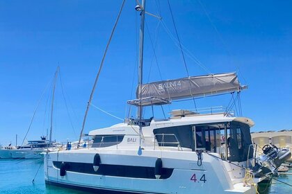 Location Catamaran Catana Group Bali 4.4 - 4 + 1 cab. Göcek